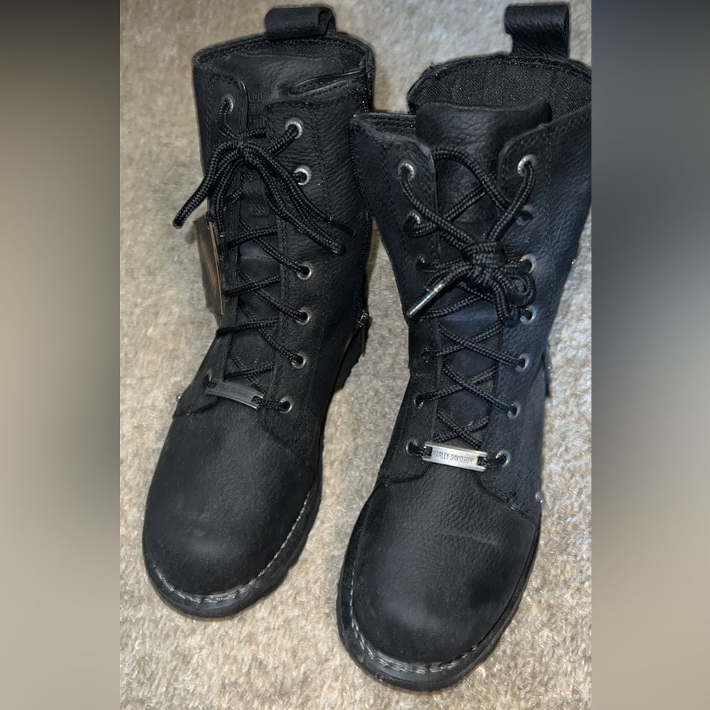 Women’s Harley Davidson Boots. NWT $140. Size 7
